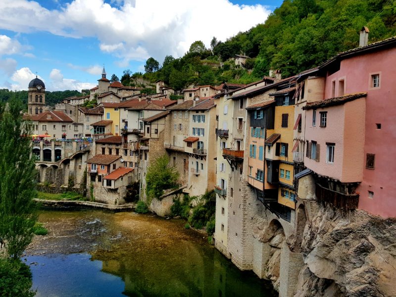 Exploring beautiful villages in south-west France by motorhome